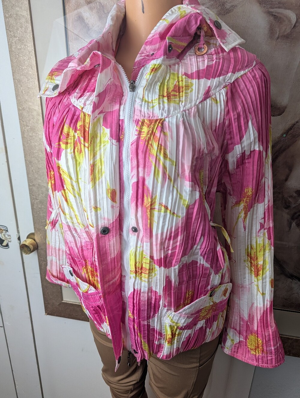 UBU Pink Floral Packable Crinkle Jacket Size M